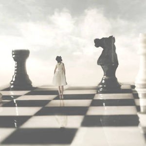 İnsan vardır gerisi teferruat!