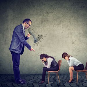 Otoriter insanla nasıl başa çıkılır?