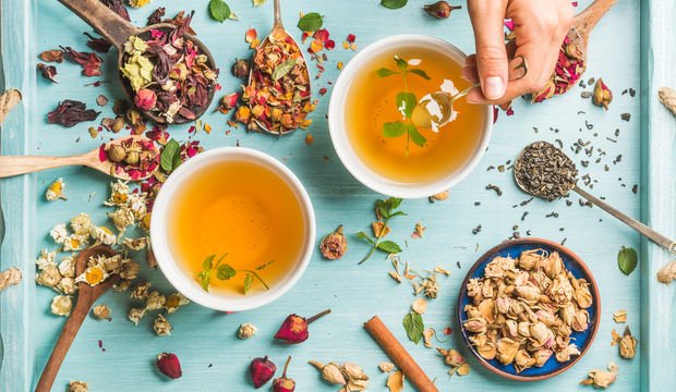 10 dakikada hazırlayabileceğiniz 10 bitki çayı önerisi