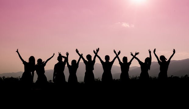 HTHayat Anneler Günü Sanal Çemberi "Omuz Omuza"