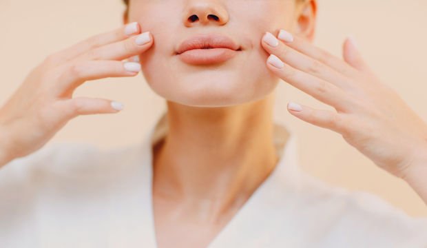 Yüz masajı nasıl yapılmalı?
