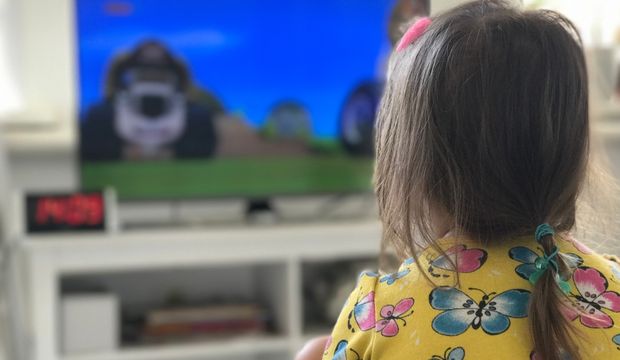 Çocuğum hangi İngilizce çizgi filmleri izleyebilir?
