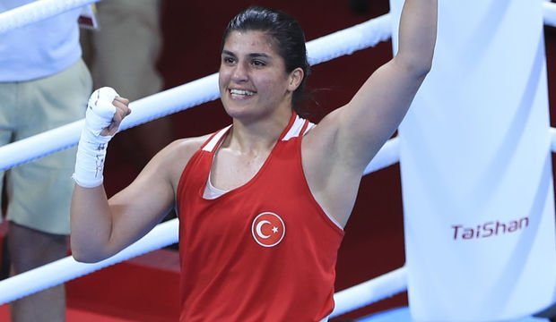 Busenaz Sürmeneli Tokyo Olimpiyatları'nda altın madalya kazandı