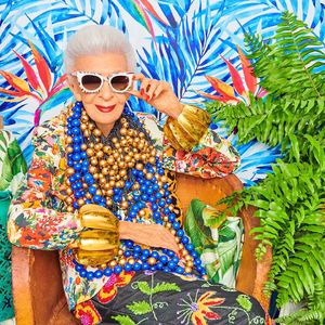 Moda ikonu Iris Apfel 102 yaşında!