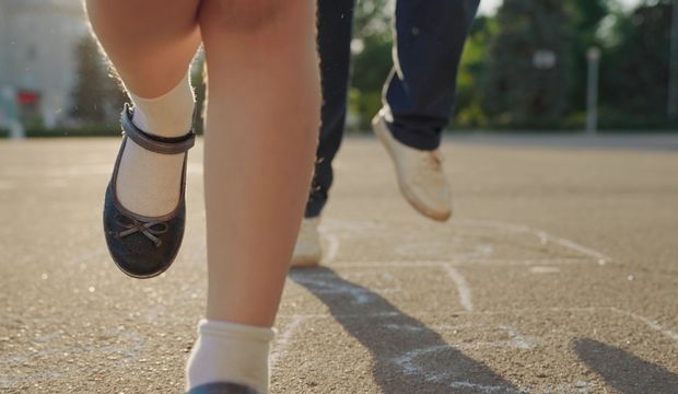 “Çocuğum okulda olanları anlatmıyor” diyenler için ipuçları