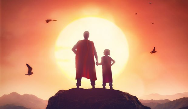 Çocuklar neden babalarını süper kahraman olarak görüyor?