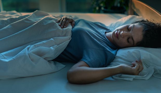 Uykuya dalarken düşer gibi hissettiğiniz oldu mu?