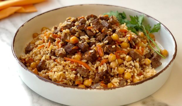 Kuzu etli Özbek pilavı