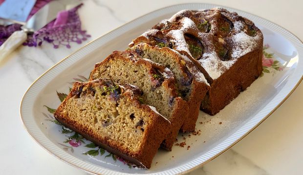 Antep fıstıklı incirli kek