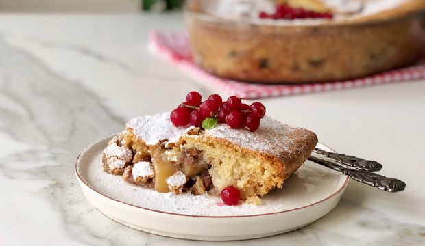 Meyveli pandispanya kek