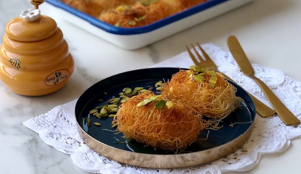 Peynirli ballı kadayıf sarma