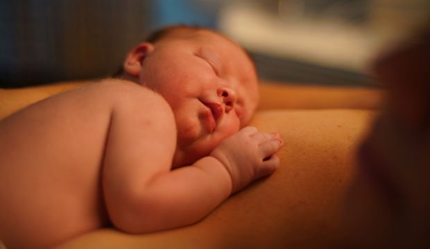 Bebekle ten teması kurmak neden önemli?