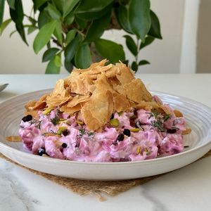 Milföylü pancarlı yoğurtlu meze