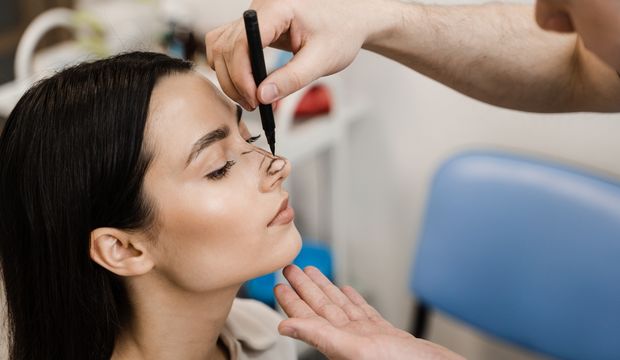 Burun estetiği (rinoplasti) yeni teknolojilerle şekilleniyor