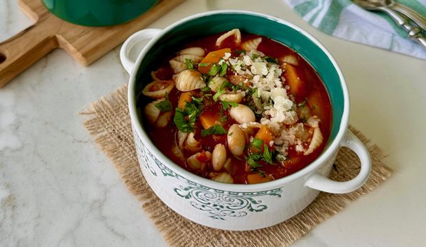 Minestrone çorbası nasıl yapılır?