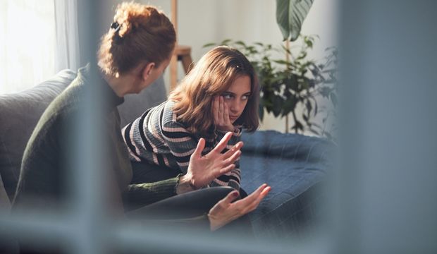 Narsist bir ebeveyne sahip olmanın 10 etkisi