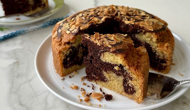 Airfriyer'da bademli kakaolu kek