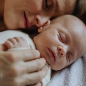 Bebekler neden güzel kokar?