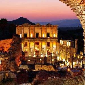 Yıldızlar altında tarih yolculuğu başladı