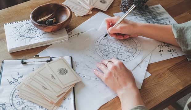 Doğum haritamıza özel Anneler Günü hediye rehberi