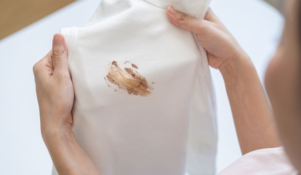 Çikolata lekesi nasıl çıkarılır?