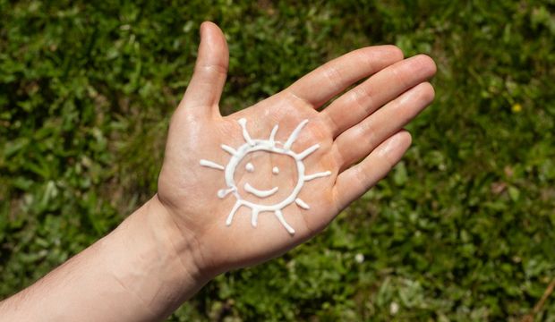 Çocuk ve yetişkin güneş kremi arasındaki fark nedir?