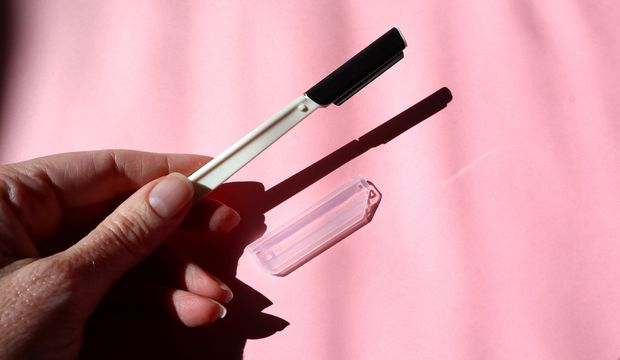 Dermaplaning nedir ve nasıl yapılır?