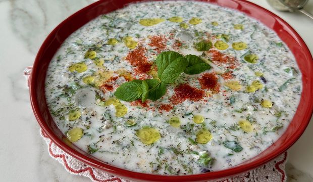 Karabuğdaylı soğuk ayran çorbası