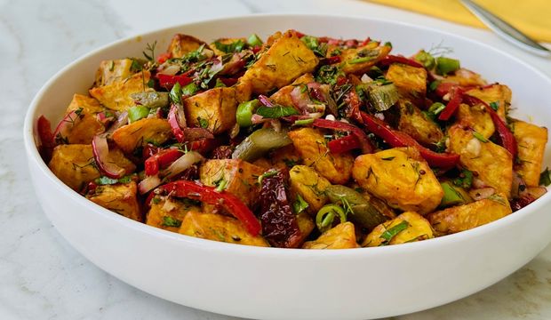 Baharatlı patates salatası nasıl yapılır?