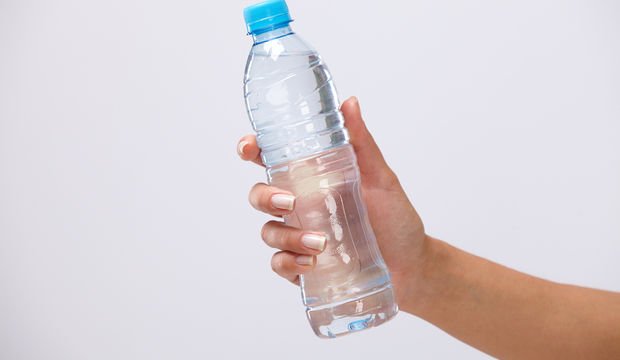 Mikroplastikler ve kilo alımı: Plastik şişeler sağlığımızı nasıl etkiliyor?