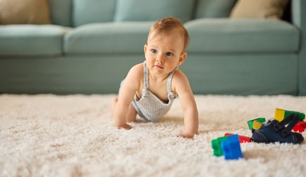 Uzun süre emeklemenin faydaları nelerdir?