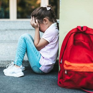 Okul değiştiren çocuğa destek olmanın incelikleri