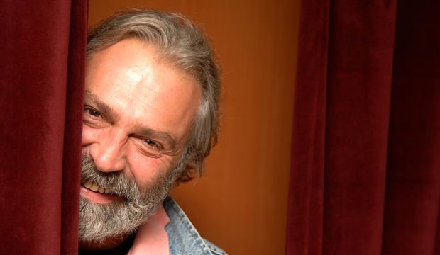 Haluk Bilginer Emmy Ödülleri'nde