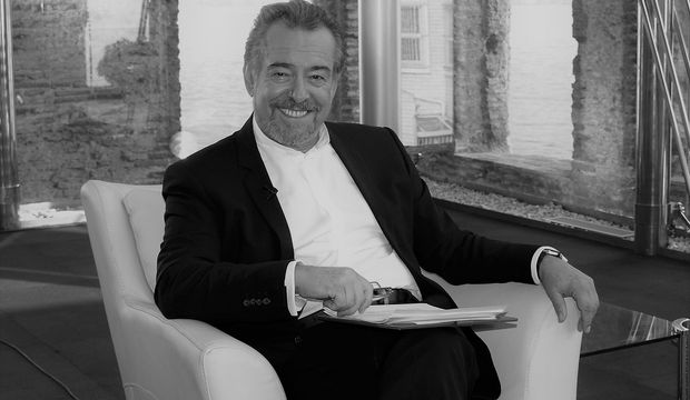 Güneri Cıvaoğlu kimdir?