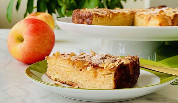 Bol elmalı bademli kek