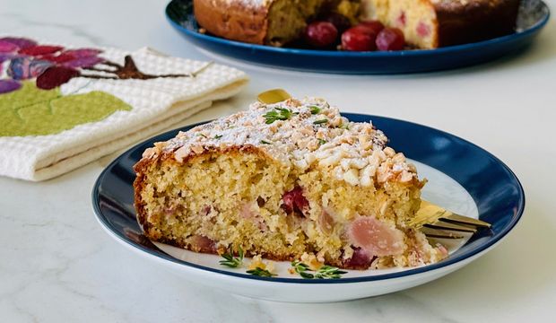 Üzümlü zeytinyağlı kek