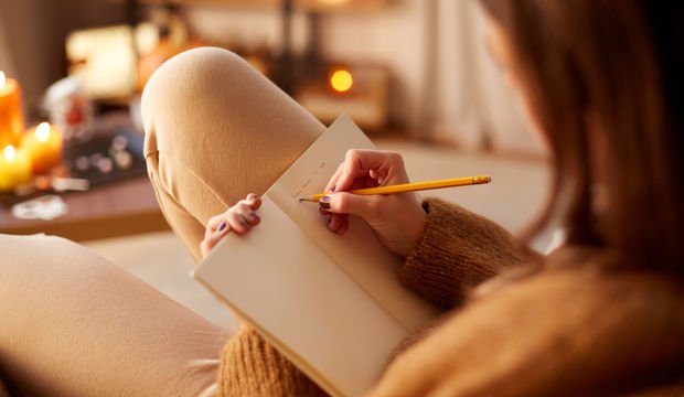 Çocuğunu uyutan annelerin dinlenmek için yapabileceği aktiviteler