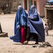 Taliban'dan kadın sesine yasak!