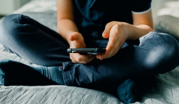 13 yaş altı çocuklara sosyal medya yasaklandı mı?