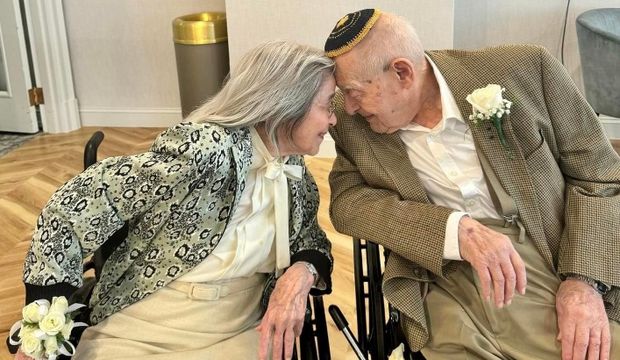 Dünyanın en yaşlı yeni evli çifti