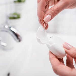 Haftada bir diş ipi kullanın çünkü...