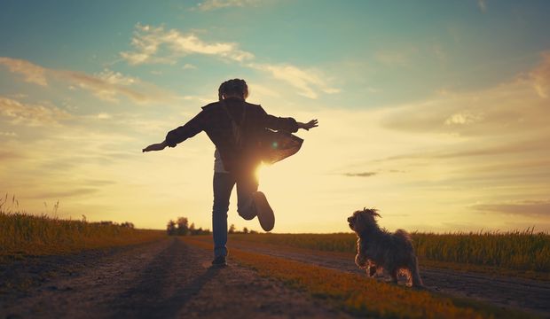 Mutlu çocuklar yetiştirmenin anahtarı