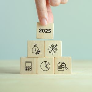 Bizi kim kurtaracak?