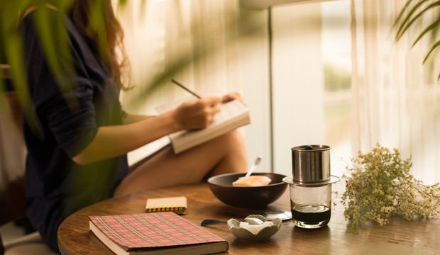 Kendi başımıza zaman geçirmek psikolojimize nasıl iyi gelir?