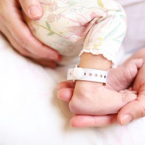 Yenidoğan sarılığı riski yaz aylarında artıyor