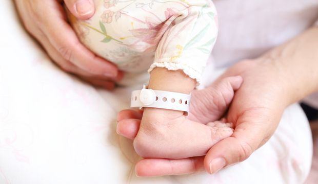 Yenidoğan sarılığı riski yaz aylarında artıyor