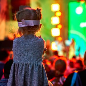 Bebekle konsere gidilir mi?