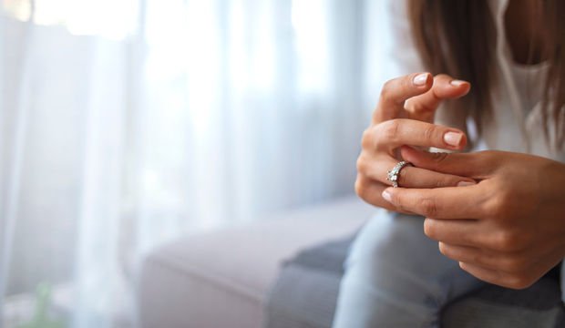 Nişan atılınca takılar kimde kalır?