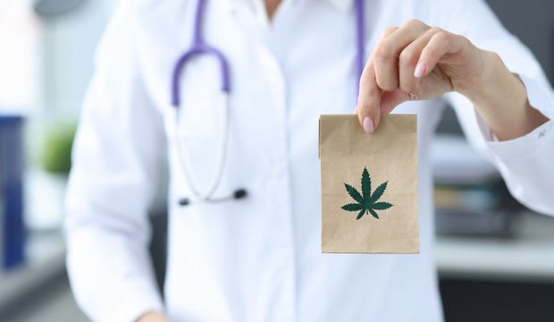 Türkiye’de tıbbi kenevire onay: Yeni yasa neleri kapsayacak?