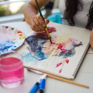 Bu hobiler beyninizi genç tutuyor!